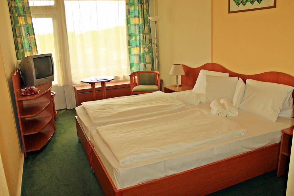 Hotel Szieszta Sopron Dış mekan fotoğraf
