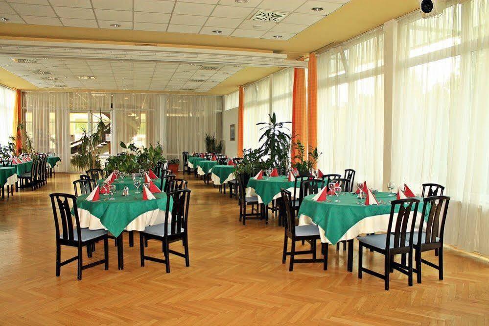 Hotel Szieszta Sopron Dış mekan fotoğraf