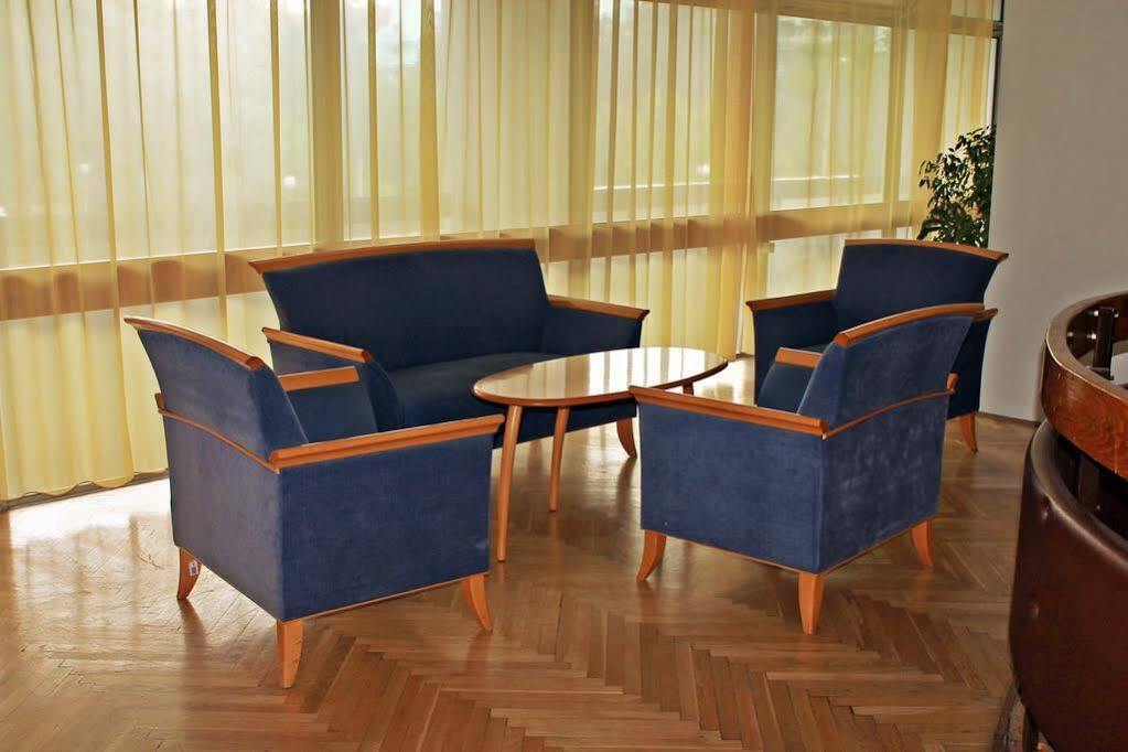 Hotel Szieszta Sopron Dış mekan fotoğraf