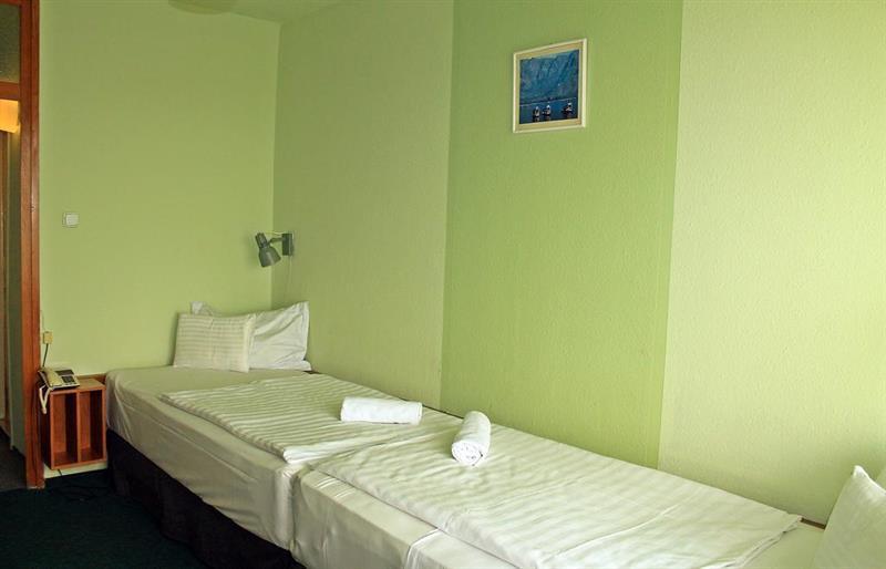 Hotel Szieszta Sopron Dış mekan fotoğraf